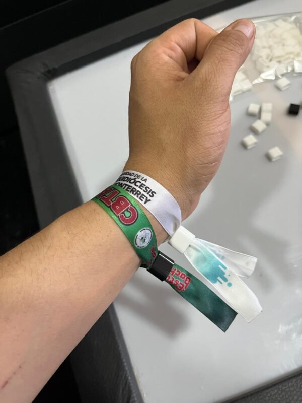 Pulseras vip de Tela con broche ahorcador Personalizadas Logo, Marca, Campaña, Xv, Boda, Eventos zanthy shoes subli santhy