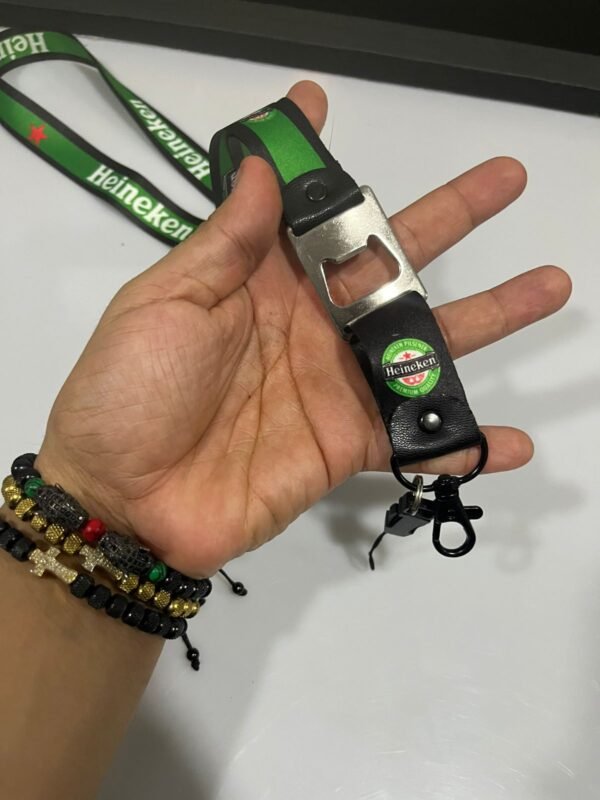 Porta Gafete Lanyard Cerveza Heineken con destapador Portagafete Portacredencial