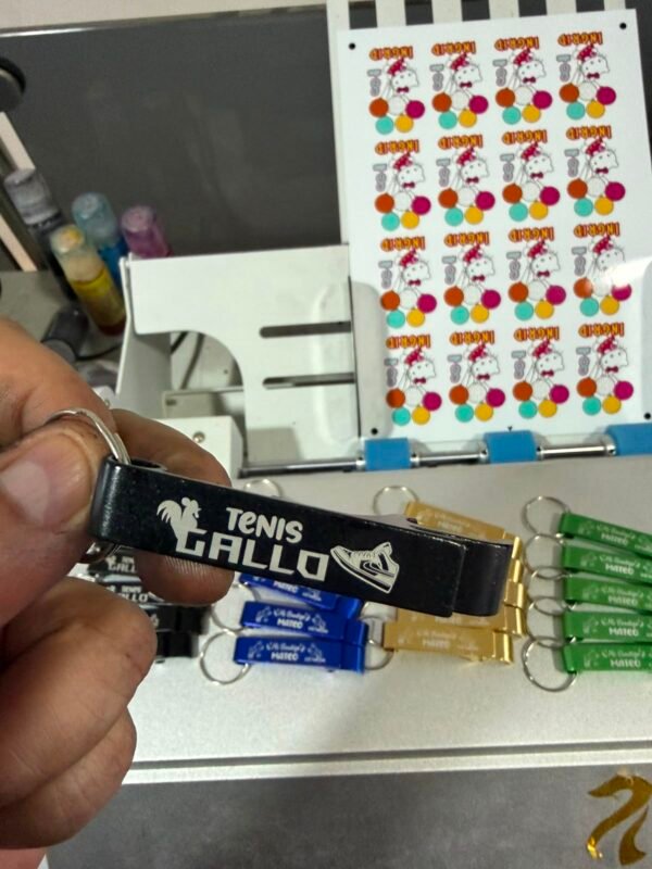WhatsApp Image 2026-08-12 at 10.28.55 PM Destapador Grabado Laser Personalizados Fiesta Bodas zanthy shoes subli santhy